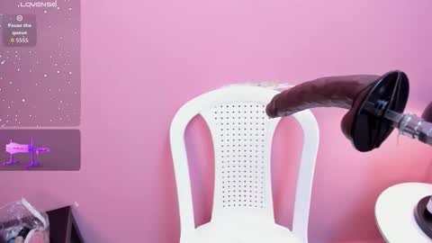 Megan  online show from November 6, 2025, 6:42 pm