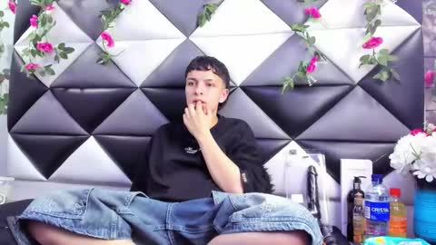 megan_thompsonn_ online show from October 18, 2025, 2:25 am