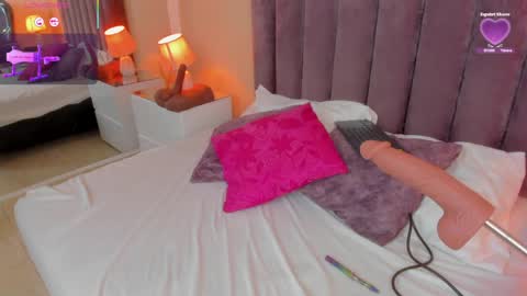  Megan  online show from April 3, 2026, 12:58 pm