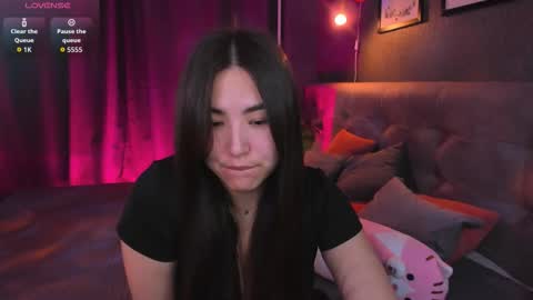 Snapshot of megan_williamms chatting on November 12, 2025, 12:33 am Megan online show from November 12, 2025, 12:33 am