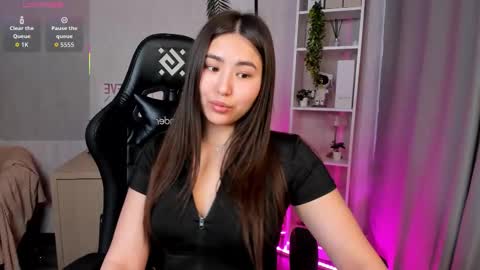 Snapshot of megan_williamms chatting on November 15, 2025, 9:39 am Megan online show from November 15, 2025, 9:39 am