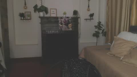 Snapshot of meganadriels96 chatting on July 6, 2026, 7:27 pm M E G A N online show from July 6, 2026, 7:27 pm