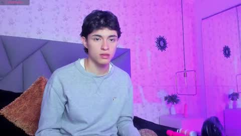 meganandtayler online show from November 27, 2025, 11:56 am