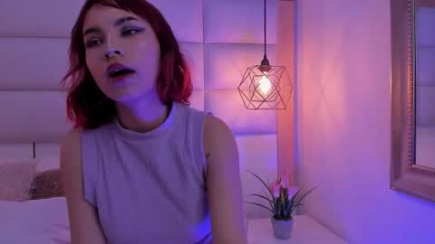 Snapshot of megane_whitte chatting on November 21, 2025, 12:32 am Megan online show from November 21, 2025, 12:32 am