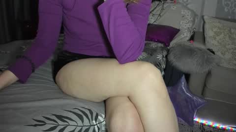 Nicki--------- Welcome to my Room online show from February 1, 2026, 7:12 pm