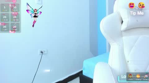 Megan Queen online show from November 18, 2025, 12:20 pm