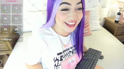 Megan online show from September 21, 2025, 11:45 am