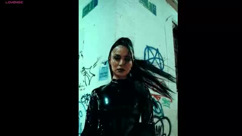 Megan online show from November 21, 2025, 6:28 pm