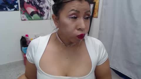 Snapshot of megara_love chatting on April 25, 2026, 3:20 pm megara_love online show from April 25, 2026, 3:20 pm