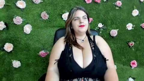 megatitts_ online show from September 21, 2025, 7:04 pm