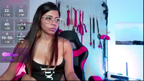 Snapshot of meggan_greey chatting on January 1, 2025, 12:21 am Your best slave  online show from January 1, 2025, 12:21 am