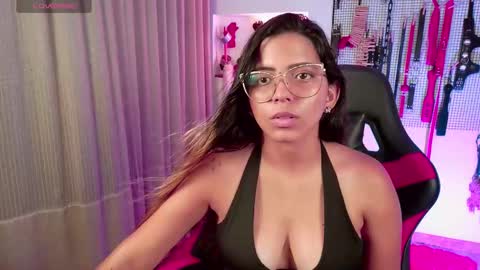 Snapshot of meggan_greey chatting on September 17, 2025, 11:06 pm Your best slave  online show from September 17, 2025, 11:06 pm