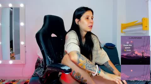Juli online show from April 5, 2026, 12:46 pm