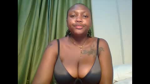 meghan_spice online show from October 13, 2025, 6:41 pm