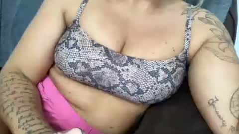Snapshot of meghannnwesttt chatting on July 29, 2026, 2:32 am MeghannWest online show from July 29, 2026, 2:32 am