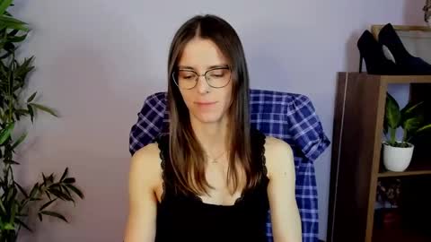 Megi online show from March 11, 2025, 5:57 pm