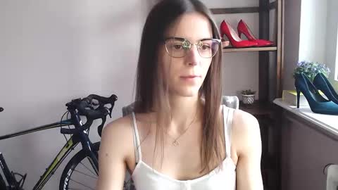 Megi online show from February 12, 2026, 2:23 pm