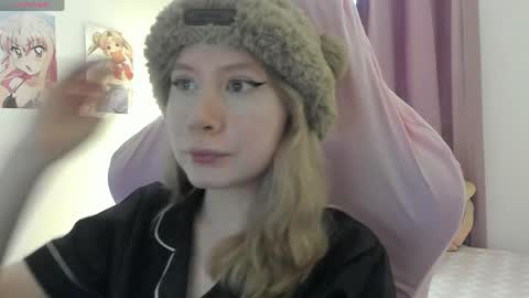 Snapshot of meikitty chatting on April 23, 2026, 9:39 pm Mei online show from April 23, 2026, 9:39 pm