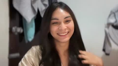 meiluxe online show from April 11, 2026, 11:03 am