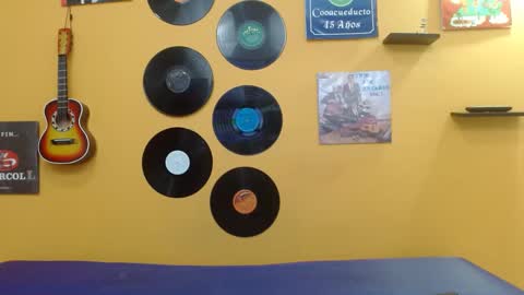 MEIS online show from September 17, 2025, 2:57 am