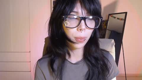 Snapshot of meitenshi chatting on May 23, 2026, 12:05 am mori3 online show from May 23, 2026, 12:05 am