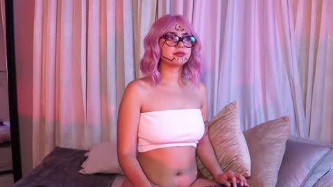 Snapshot of mekari_doll chatting on May 17, 2026, 2:20 am Mekari . online show from May 17, 2026, 2:20 am