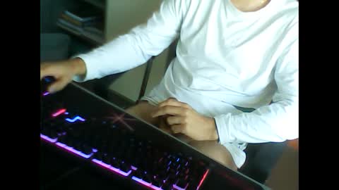 meks5544 online show from September 27, 2025, 11:37 am