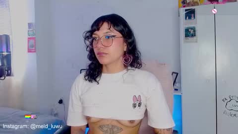 Melissa  -  -  Please help me to reach 100 thumbs up online show from December 18, 2025, 5:41 pm