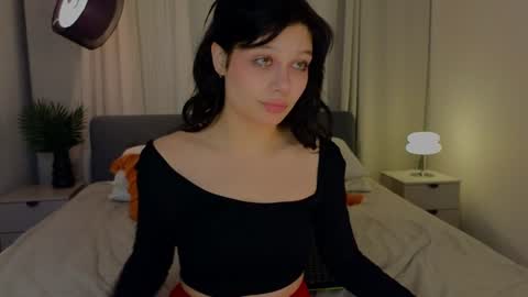 Snapshot of melan1e_ chatting on December 9, 2024, 1:07 am mel online show from December 9, 2024, 1:07 am