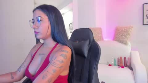Snapshot of melan_owen chatting on May 25, 2026, 10:54 am melan_owen online show from May 25, 2026, 10:54 am