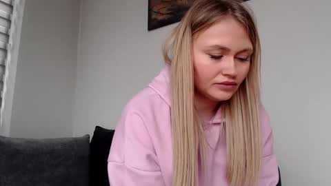 Melania online show from March 8, 2025, 11:48 am