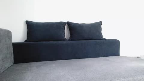 Melania online show from September 15, 2025, 10:48 am