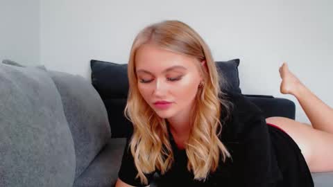 Melania online show from October 24, 2025, 10:00 am