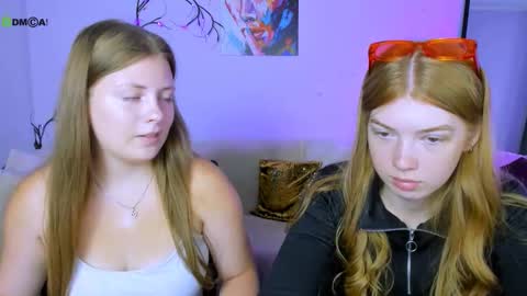 Snapshot of melani_bumm chatting on September 13, 2025, 5:51 am melani_bumm online show from September 13, 2025, 5:51 am