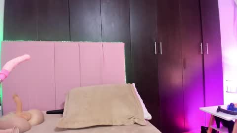 MELANI - online show from December 14, 2024, 2:42 pm