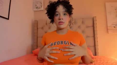 melania_xtreme online show from December 22, 2025, 2:30 am