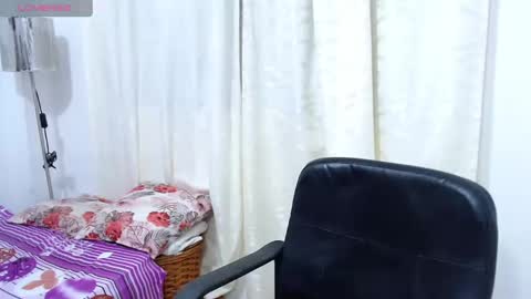 Snapshot of melaniacosta chatting on December 25, 2024, 12:27 am melani online show from December 25, 2024, 12:27 am