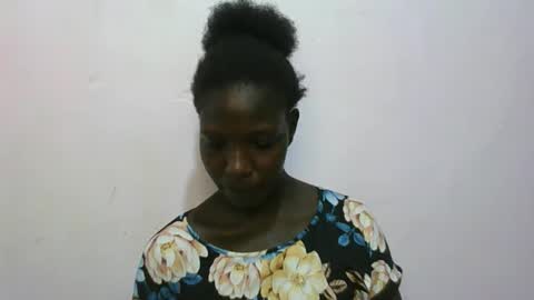 Snapshot of melanie_bae1 chatting on May 7, 2026, 5:40 pm melanie_bae1 online show from May 7, 2026, 5:40 pm