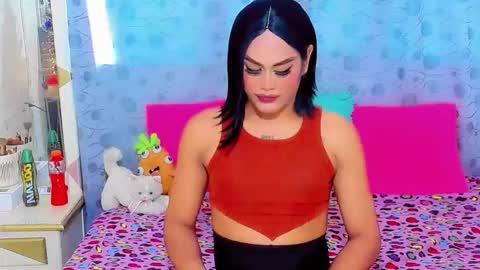 melanie_dolls online show from November 22, 2025, 5:56 pm