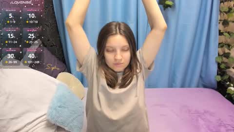 Snapshot of melanie_grant chatting on November 1, 2025, 9:33 am Melanie online show from November 1, 2025, 9:33 am