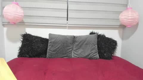 Melanie  online show from February 3, 2025, 10:14 am