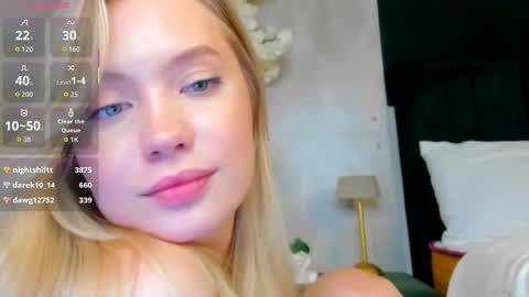 Melanie online show from November 12, 2025, 1:00 pm