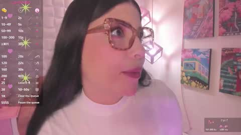 melaniegrayx online show from November 4, 2025, 2:27 pm