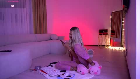 OF melanielexxx online show from January 18, 2026, 6:12 pm