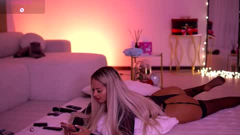 OF melanielexxx online show from February 7, 2026, 5:05 pm