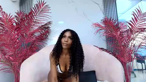 Snapshot of melaniepatton chatting on October 24, 2025, 2:13 pm Melanie online show from October 24, 2025, 2:13 pm