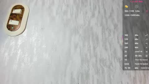 Snapshot of melanierioss_ chatting on June 20, 2026, 12:52 pm online show from June 20, 2026, 12:52 pm