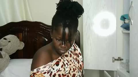 Snapshot of melanin_juicey8 chatting on May 18, 2026, 5:35 am melanin_juicey8 online show from May 18, 2026, 5:35 am