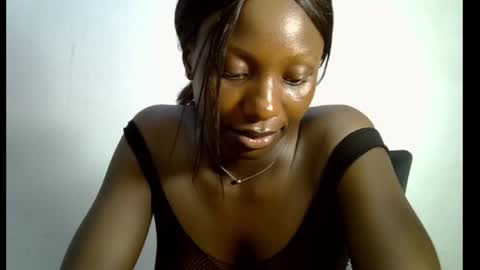 Snapshot of melanine_floral chatting on February 14, 2025, 3:15 pm Praiz online show from February 14, 2025, 3:15 pm