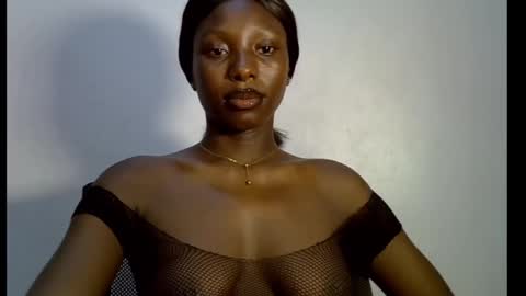 Snapshot of melanine_floral chatting on February 19, 2025, 3:28 am Praiz online show from February 19, 2025, 3:28 am